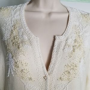 Ann Taylor winter beaded ivory top sweater medium